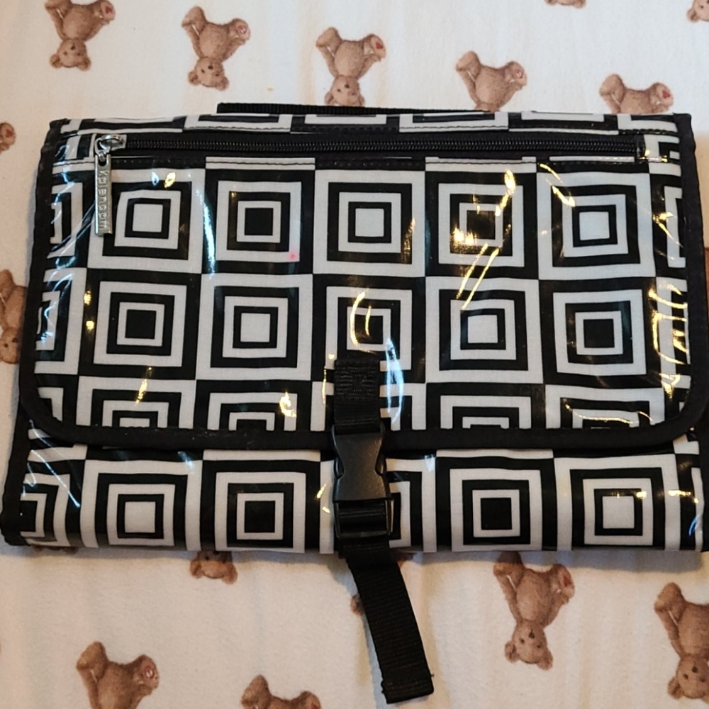 Baby changing pad/bag
